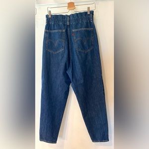 LEVIS, high waisted taper jeans, 29”W
